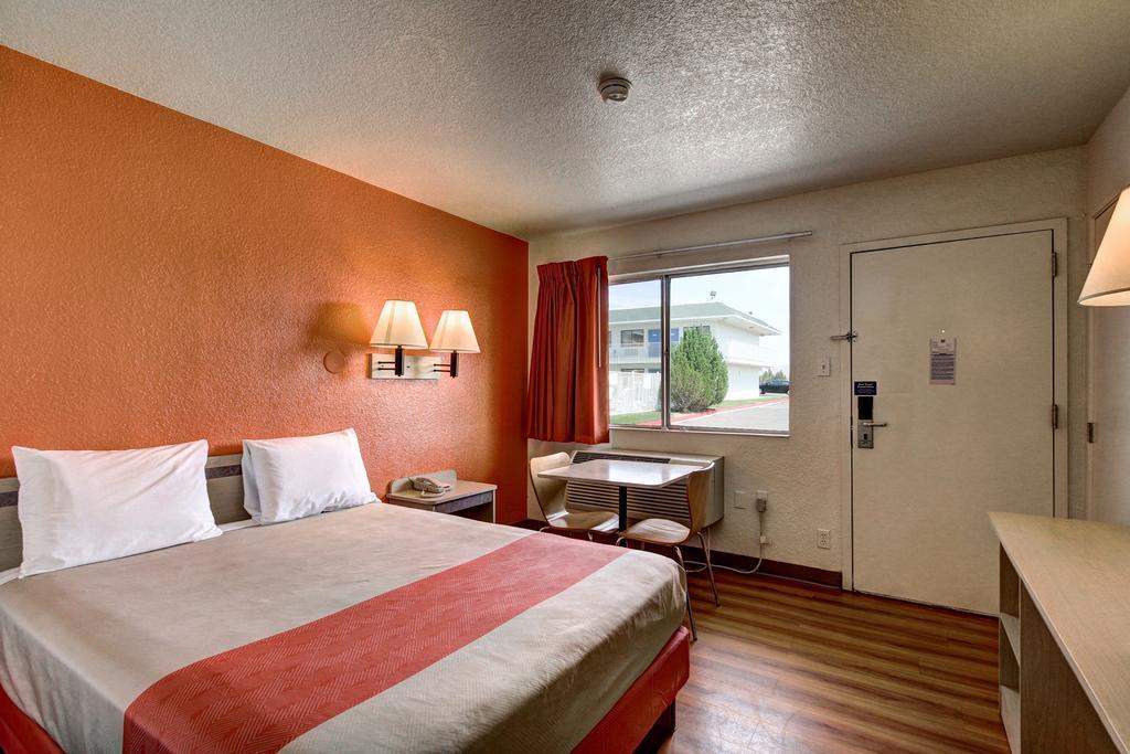 Motel 6 Wells Ngoại thất bức ảnh