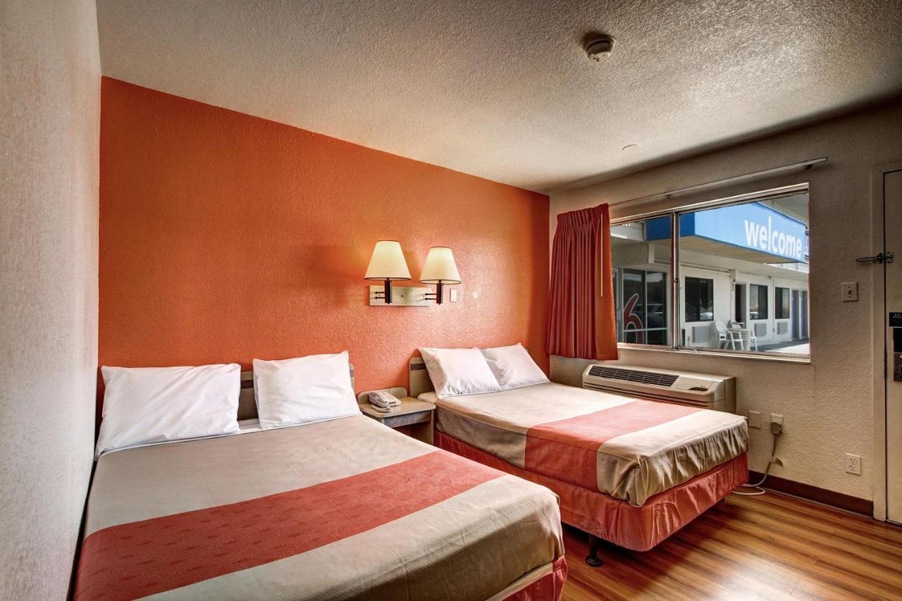 Motel 6 Wells Ngoại thất bức ảnh